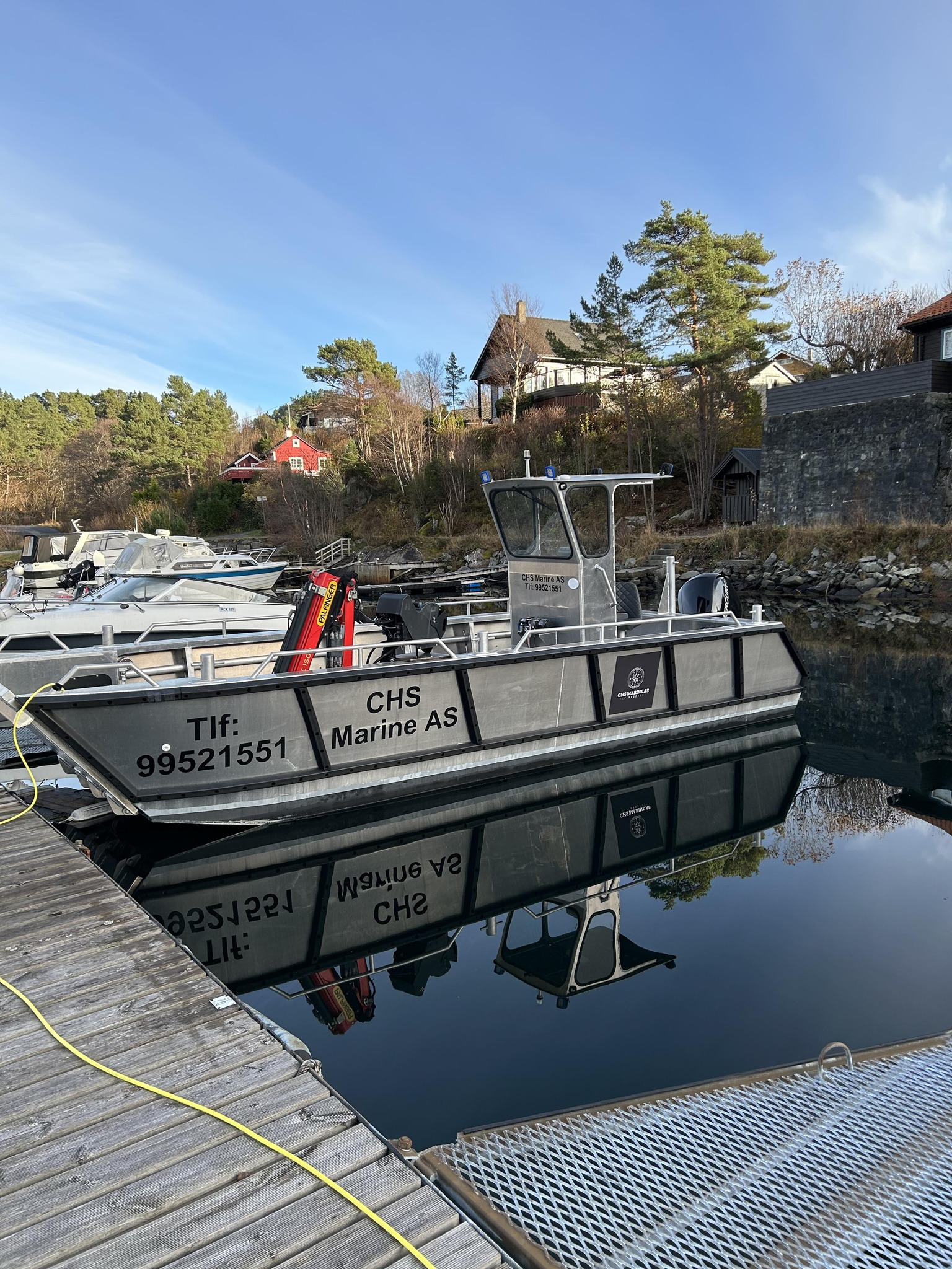 CHS Marine's raske servicebåt på fjorden